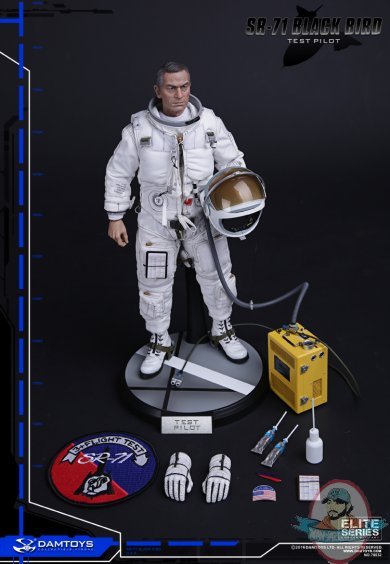 1/6  ELITE SERIES SR-71 "Black Bird" Test Pilot DAM-78032