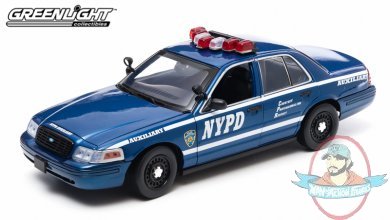 1:18 2001 Ford Crown Victoria NYPD Auxiliary Interceptor by Greenlight