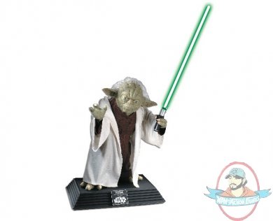 Star Wars Life Size Yoda Statue Collector's Edition by Rubie's Star Wars Life Size Yoda Statue Collector's Edition by Rubie's