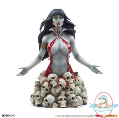 Vampirella Bust Dynamite Entertainment