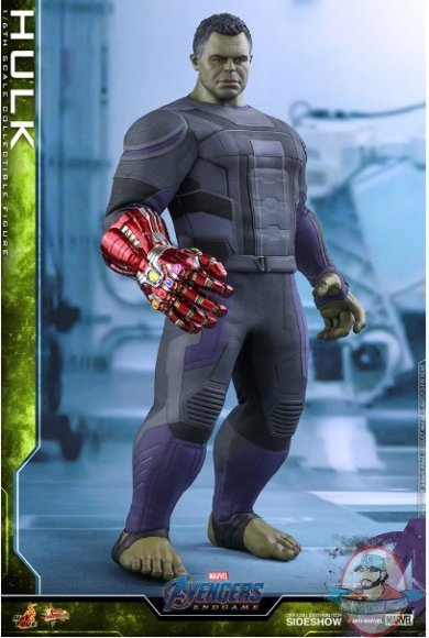 1/6 Scale Avengers Endgame Hulk Figure Hot Toys 904922 1/6 Scale Avengers Endgame Hulk Figure Hot Toys 904922