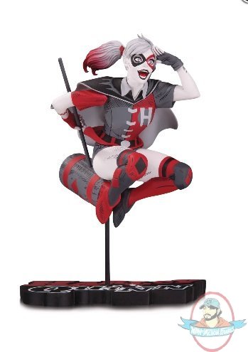 DC Comics Red White & Black Harley Quinn Statue Guillem March DC Comics Red White & Black Harley Quinn Statue Guillem March