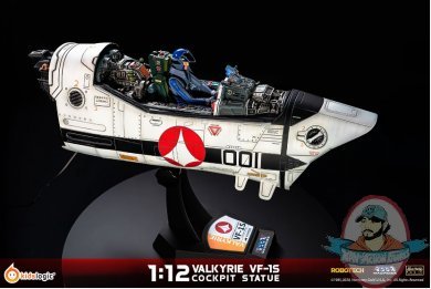 Robotech Valkyrie VF-1S Cockpit Statue Kids Logic 907934