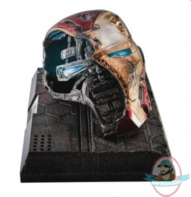 Avengers Endgame MC-038 Iron Man Helmet Battle Damage Statue
