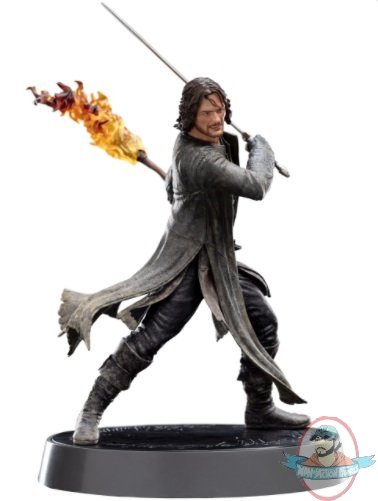 Figures of Fandom LOTR Aragorn PVC Statue Alliance