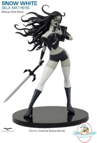 Grimm Universe Snow White Black & White Version Sela Statue Zenescope Grimm Universe Snow White Black & White Version Sela Statue Zenescope