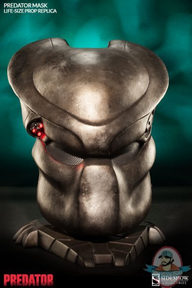 Predator Mask Life-Size Prop Replica Sideshow Collectibles Predator Mask Life-Size Prop Replica Sideshow Collectibles
