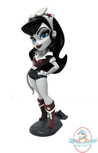 SDCC 2016 DC Bombshells Wonder Woman Noir Edition Vinyl Figure 