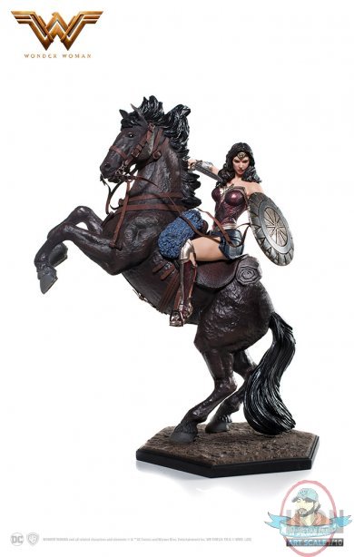 1/10 Wonder Woman Deluxe Statue Iron Studios INS00683 1/10 Wonder Woman Deluxe Statue Iron Studios INS00683