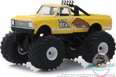 1:64 Kings of Crunch Series 4 Big Bear 1972 Chevy C20 Greenlight