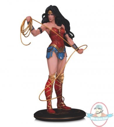 DC Cover Girls of The DCU Wonder Woman Joelle Jones Statue 