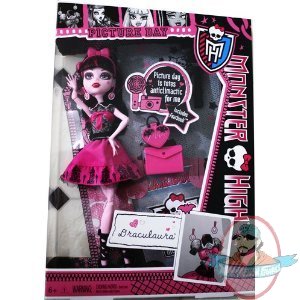 Monster High Picture Day Draculaura Doll by Mattel