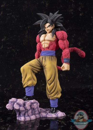 Figuarts Zero Dragon Ball GT Super Saiyan 4 Son Goku Bandai BAN11276