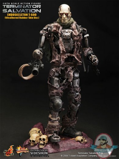 T-600 Weathered Rubber Skin Version 1/6 Scale Figure Hot Toys (Used)