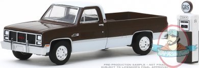 1:64 The Hobby Shop Series 8 1984 GMC 2500 High Sierra Greenlight