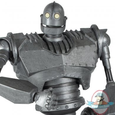 Iron Giant Metallic Action Figure Diamond Select