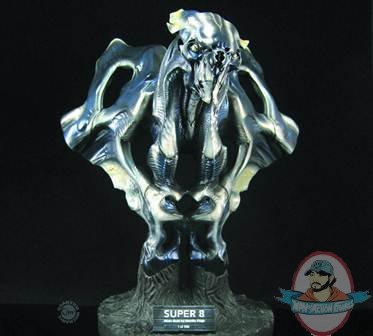 Super 8 Alien Le Bust by Quantum Mechanix Super 8 Alien Le Bust by Quantum Mechanix