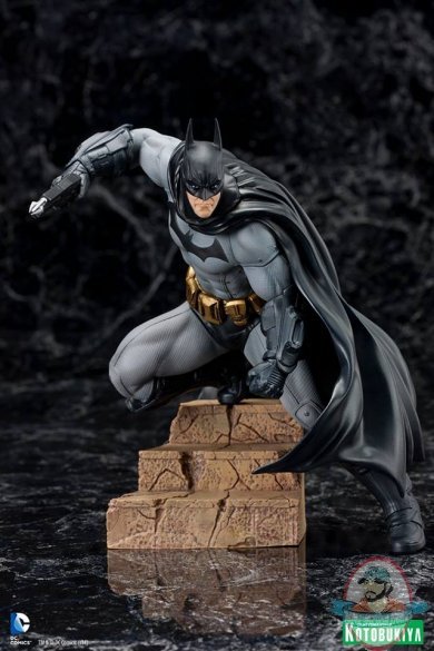 Arkham City Batman 1/10 Scale ArtFX+ Statue Kotobukiya