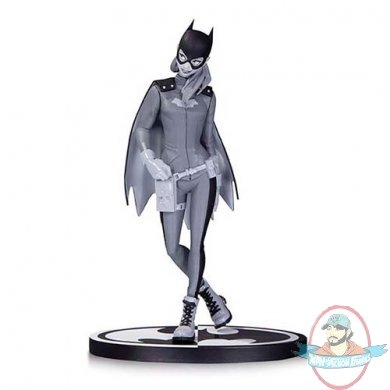 Batman Black and White Batgirl by Babs Tarr Statue DC Collectibles Batman Black and White Batgirl by Babs Tarr Statue DC Collectibles