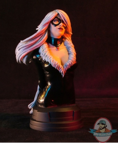 Spider-Man Marvel Black Cat Mini Bust with Ruby Stone by Gentle Giant