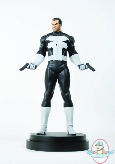 The Punisher Classic 12" Statue by Bowen Designs The Punisher Classic 12" Statue by Bowen Designs