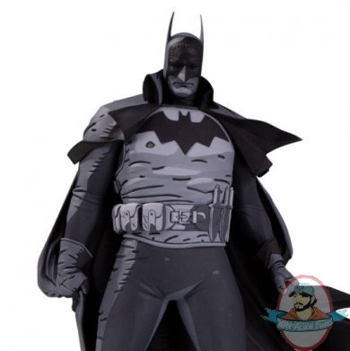 Batman Black & White Statue by Mike Mignola McFarlane