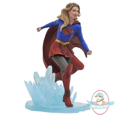 Supergirl CW Gallery Statue by Diamond Select Supergirl CW Gallery Statue by Diamond Select
