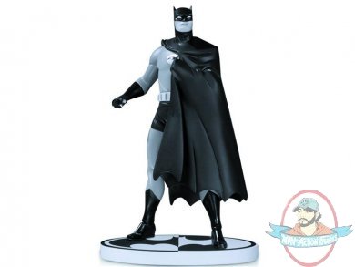 Batman Black And White Statue Darwyn Cooke Version 2nd Edition Batman Black And White Statue Darwyn Cooke Version 2nd Edition