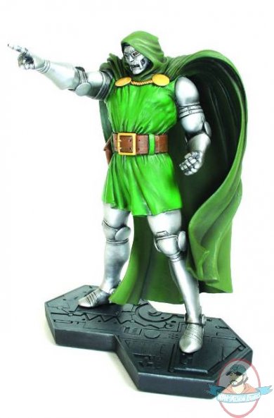 Dr. Doom Classic 12" Statue by Bowen Designs Dr. Doom Classic 12" Statue by Bowen Designs