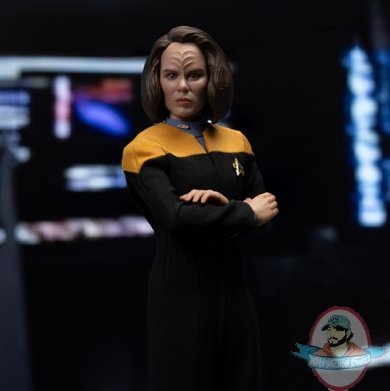 Star Trek: Voyager Lieutenant B’Elanna Torres Figure EXO-6 
