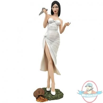 Femme Fatales Snow White Statue by Diamond Select Femme Fatales Snow White Statue by Diamond Select