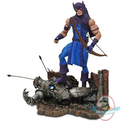 Marvel Select Hawkeye Action Figure by Diamond Select Marvel Select Hawkeye Action Figure by Diamond Select