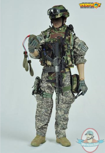 1/6 Scale U.S. Army EOD Operation Iraqi Freedom by Very Hot Toys 
