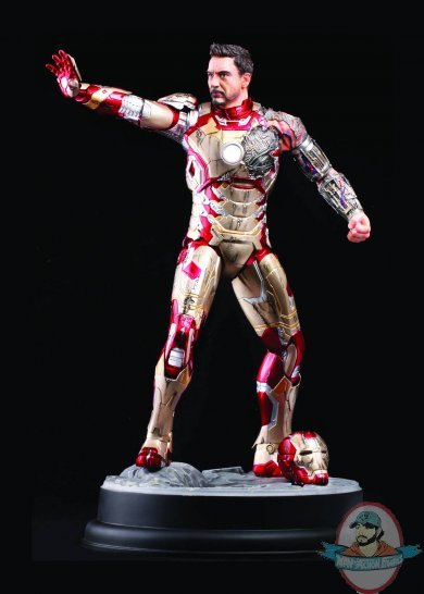 Iron Man 3 Mk.42 Battle-Damaged Armor PX Action Hero Vignettes Diamond Iron Man 3 Mk.42 Battle-Damaged Armor PX Action Hero Vignettes Diamond