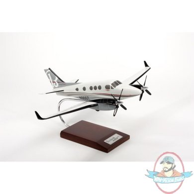 King Air C90GTx 1/32 Scale Model KC90GTR by Toys & Models