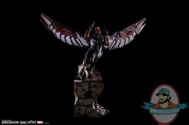 Marvel Falcon Legacy Replica Polystone Statue Iron Studios Marvel Falcon Legacy Replica Polystone Statue Iron Studios