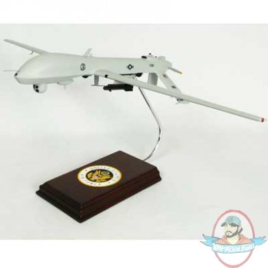 MQ-1 Predator 1/32 scale model 