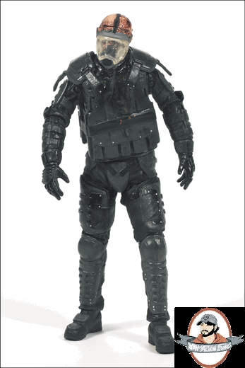 The Walking Dead (Tv) Riot Gear Gas Mask Zombie Series 4 by McFarlane The Walking Dead (Tv) Riot Gear Gas Mask Zombie Series 4 by McFarlane