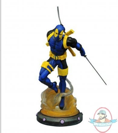 SDCC 2017 Marvel Gallery Statue Deadpool Variant by Diamond Select