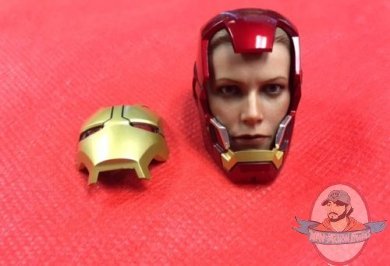 1/6 Hot Toys Iron Man 3 Pepper Potts and Mark IX Pepper Helmet JC