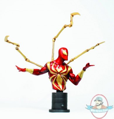 Iron Spider-Man Mini-Bust by Bowen Designs Iron Spider-Man Mini-Bust by Bowen Designs
