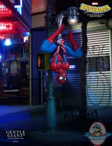 Spider-Man Collectors Gallery Statue Gentle Giant