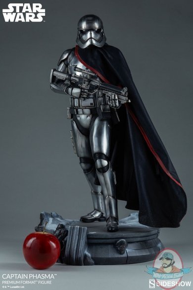 Star Wars Captain Phasma Premium Format Figure Sideshow 300562 Star Wars Captain Phasma Premium Format Figure Sideshow 300562