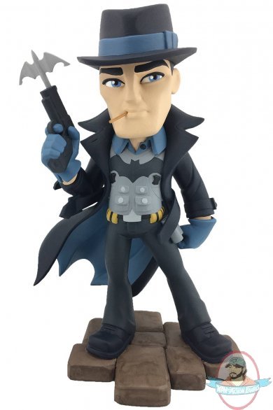 DC Bombshells Batman Vinyl Figure