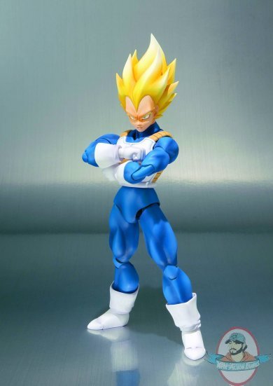 DragonBall Z Super Saiyan Vegeta S.H.Figuarts Action Figure by Bandai DragonBall Z Super Saiyan Vegeta S.H.Figuarts Action Figure by Bandai