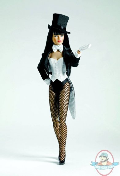 Tonner DC Stars Zatanna Doll Tonner DC Stars Zatanna Doll