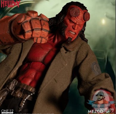 2019_04_13_00_04_20_one_12_collective_hellboy_2019_mezco_toyz_internet_explorer.jpg