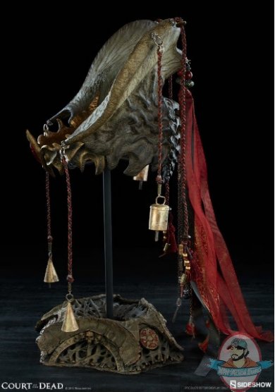 2019_04_25_22_37_26_https_www.sideshow.com_storage_product_images_400321_queen_gethsemonis_crown_c.jpg