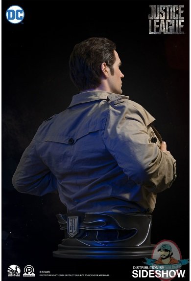2020_04_03_15_20_00_https_www.sideshow.com_storage_product_images_906210_superman_dc_comics_galler.jpg