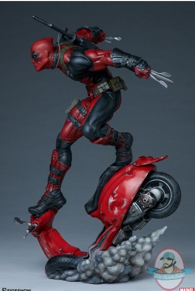 2020_05_01_16_09_53_https_www.sideshow.com_storage_product_images_300690_deadpool_marvel_gallery_5.jpg